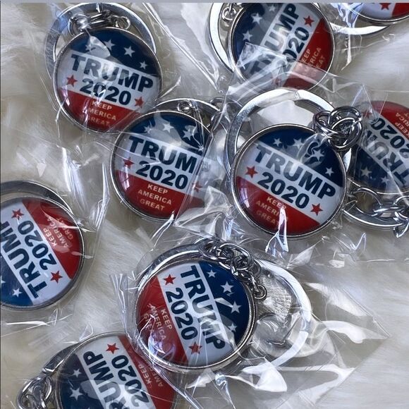 Trump 2020 KAG Keychain - Picture 4 of 4
